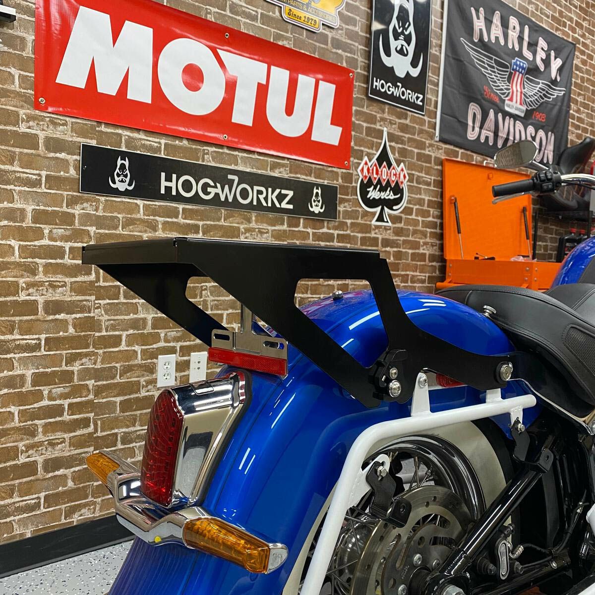 ツーリングやバイク旅行も充実すること間違いなし!人気モデルFXLRSTをはじめとするソフテイルモデルにツアーパックを!4