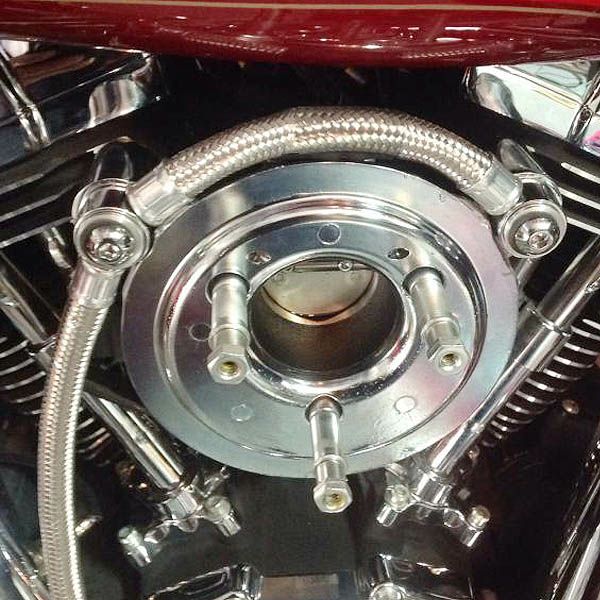 ハーレーのエアクリーナーのブローバイガス還元とオイル漏れ4