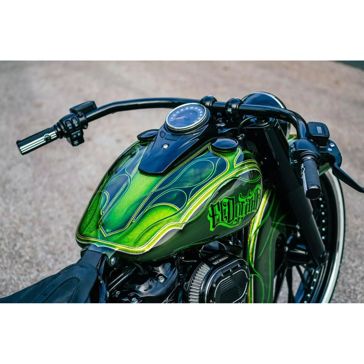 Thunderbike El Dorado 1.25インチ径ハンドルバー ブラック ハーレー用 