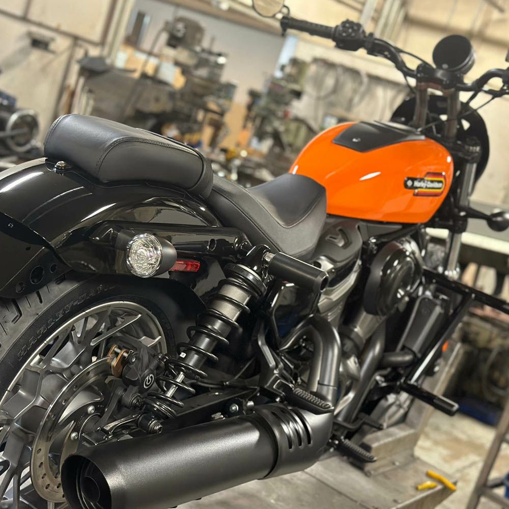 BUNG KINGの大人気パーツがハーレーナイトスター/Sに!?スタイリッシュに愛車を守るクラッシュバーが販売開始!4