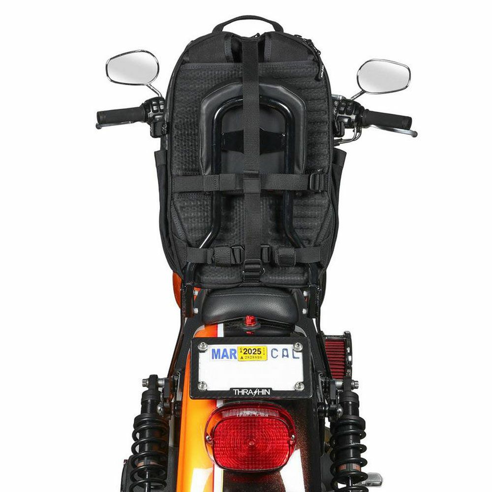 ハードな旅にしっかり応えるっ！？驚愕の収納力を誇る「ロードトリップバックパック」スラッシンサプライから登場！12