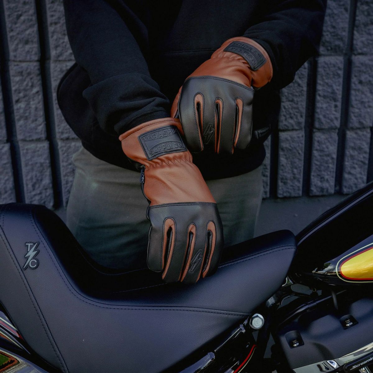 本格的な冬を迎える準備を!極寒ライドを快適にするスラシンサプライが贈るウィンター ローパーグローブがHD-partsに新登場4