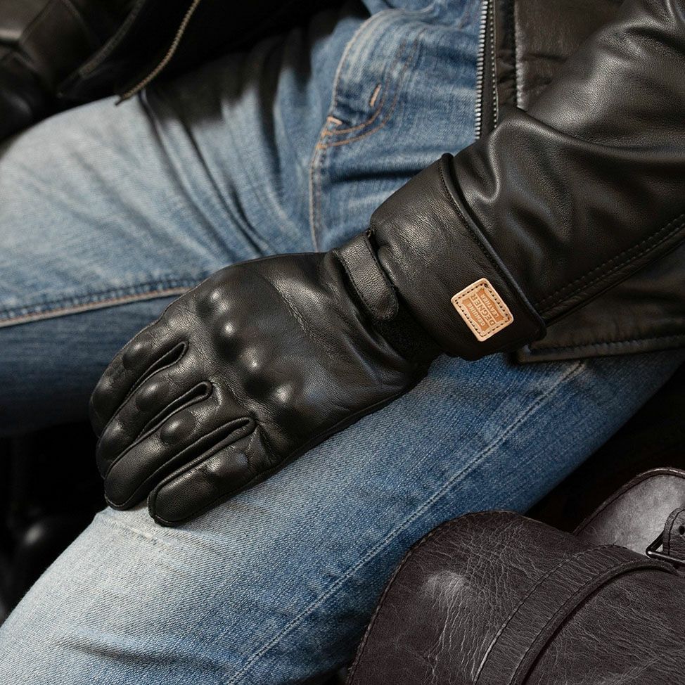 バイク＆革好きの心に響く、デグナーならではのこだわり。冬でも妥協しない、本格派ライダーのためのウィンターグローブがHDパーツに続々登場！4