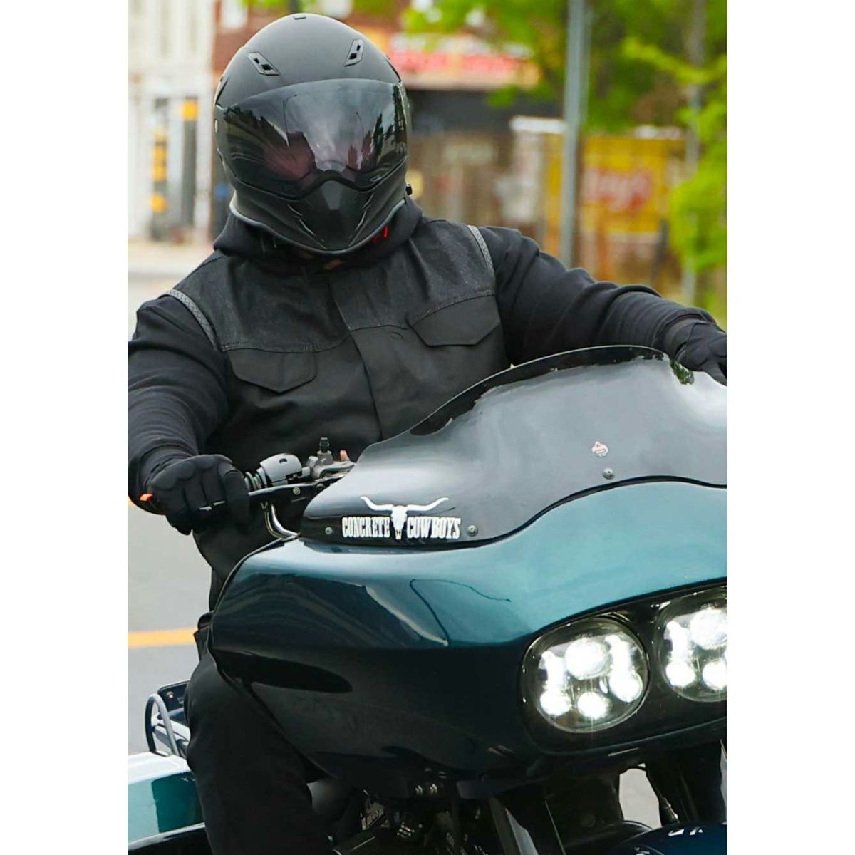 “普通”のフルフェイスヘルメットからの完全脱却!ハーレーパフォーマンスカスタムにもベストマッチするZ1Rネメシスヘルメット登場2