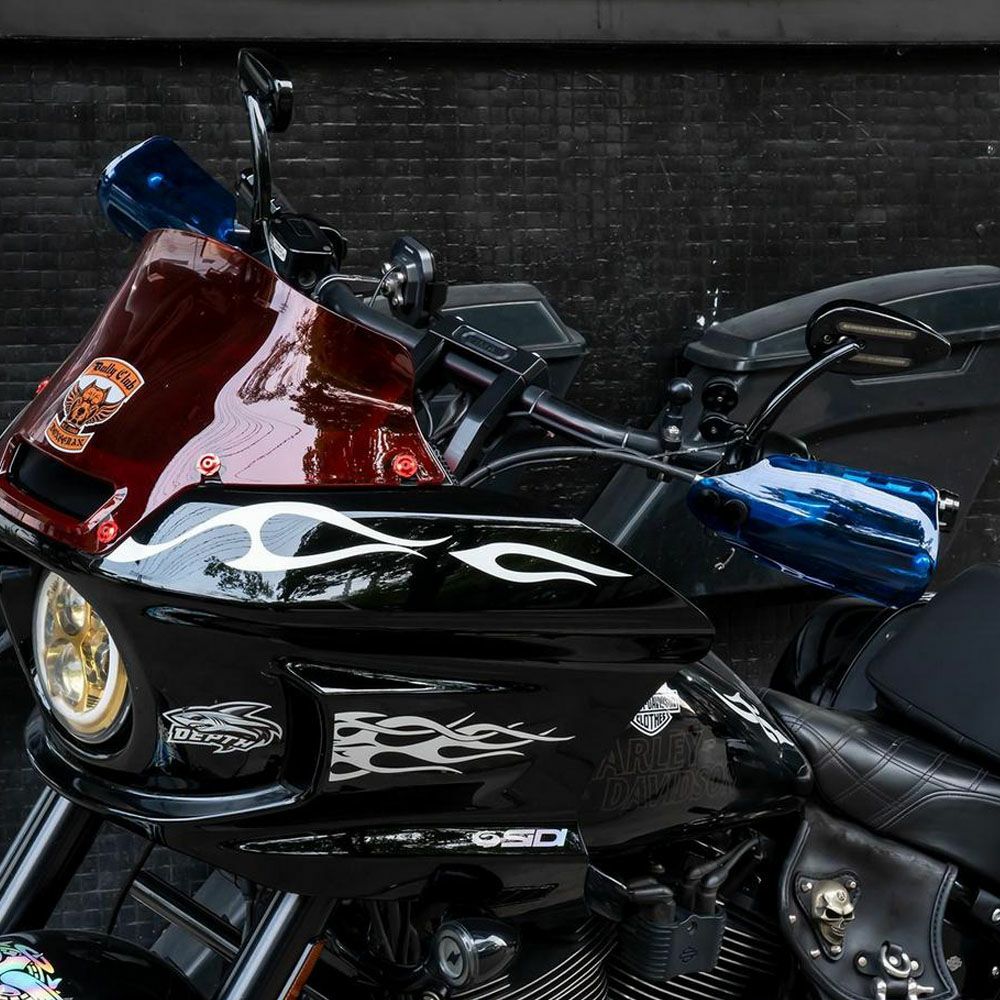 主張しすぎない美学がカスタムのスパイスに？一味違ったスタイルを愛車のハーレーにもたらすHOGWORKZよりクリアスタイルハンドデフレクター登場！2