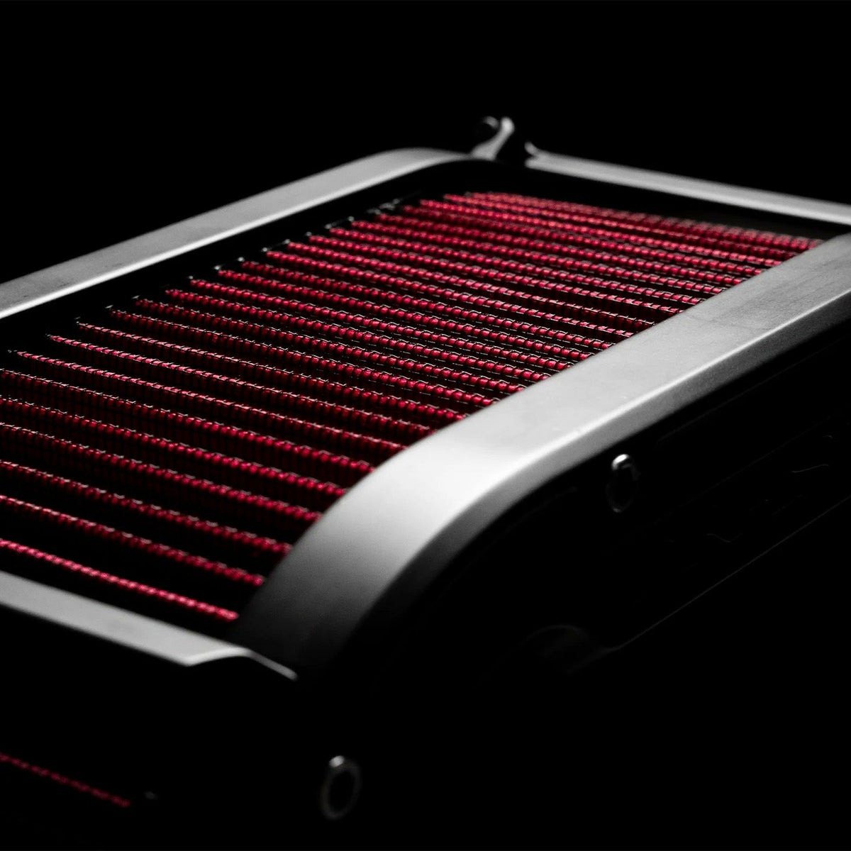 走りも鼓動も一段上へ。まだ見ぬM8エンジンの性能を解き放つTrask Performance Big Papi ハイフローエアクリーナー登場！4