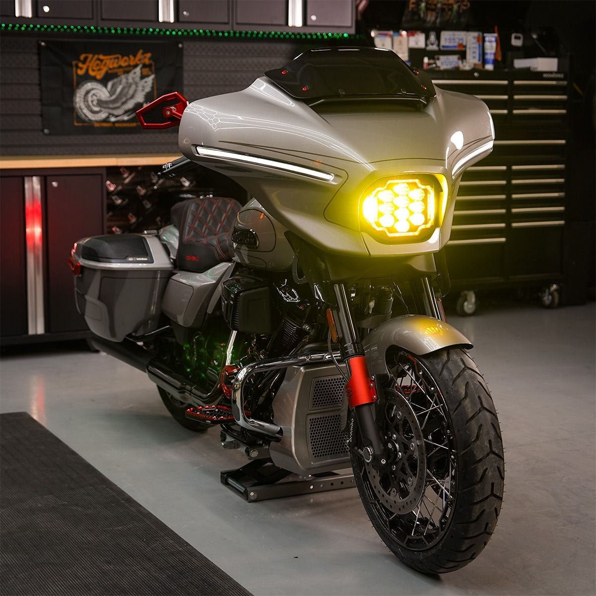 夜を支配する圧倒的な光へ。純正比最大90％UPの光量！FLHX専用パフォーマンスLEDヘッドライト登場！.2