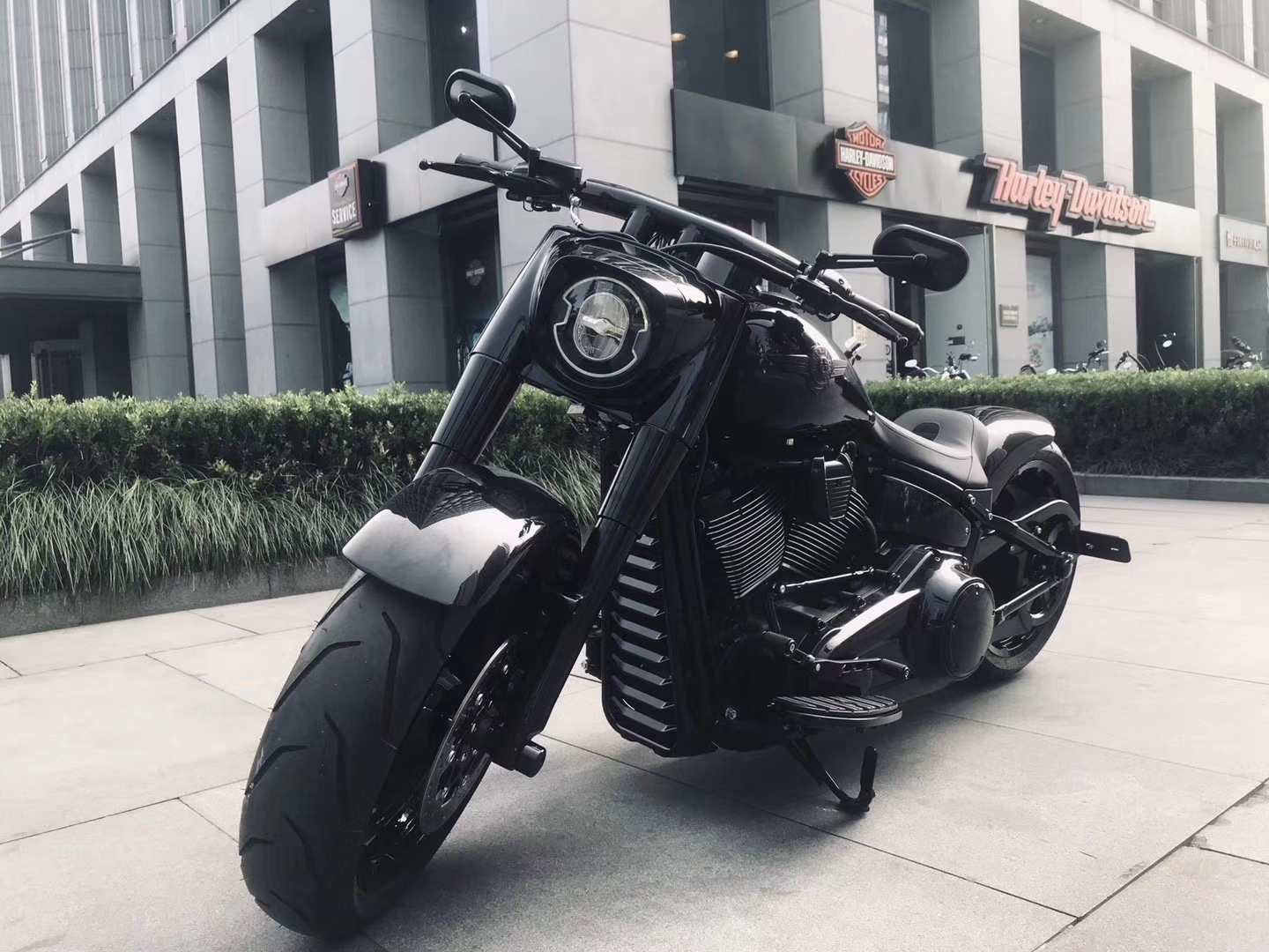 様々なカスタムジャンルにマッチする！愛車に迫力と重厚感をプラスする驚異の2インチ径ハンドルバーがバーレイバーズより販売開始！3