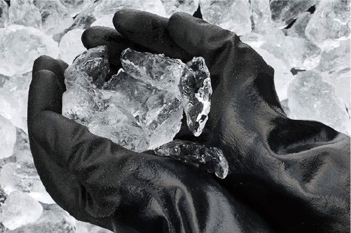 ツーリング先の突然の雨や、この寒い時期の洗車時に大活躍間違いなし!実用的機能が備わったTEMRES製防水グローブ登場!5