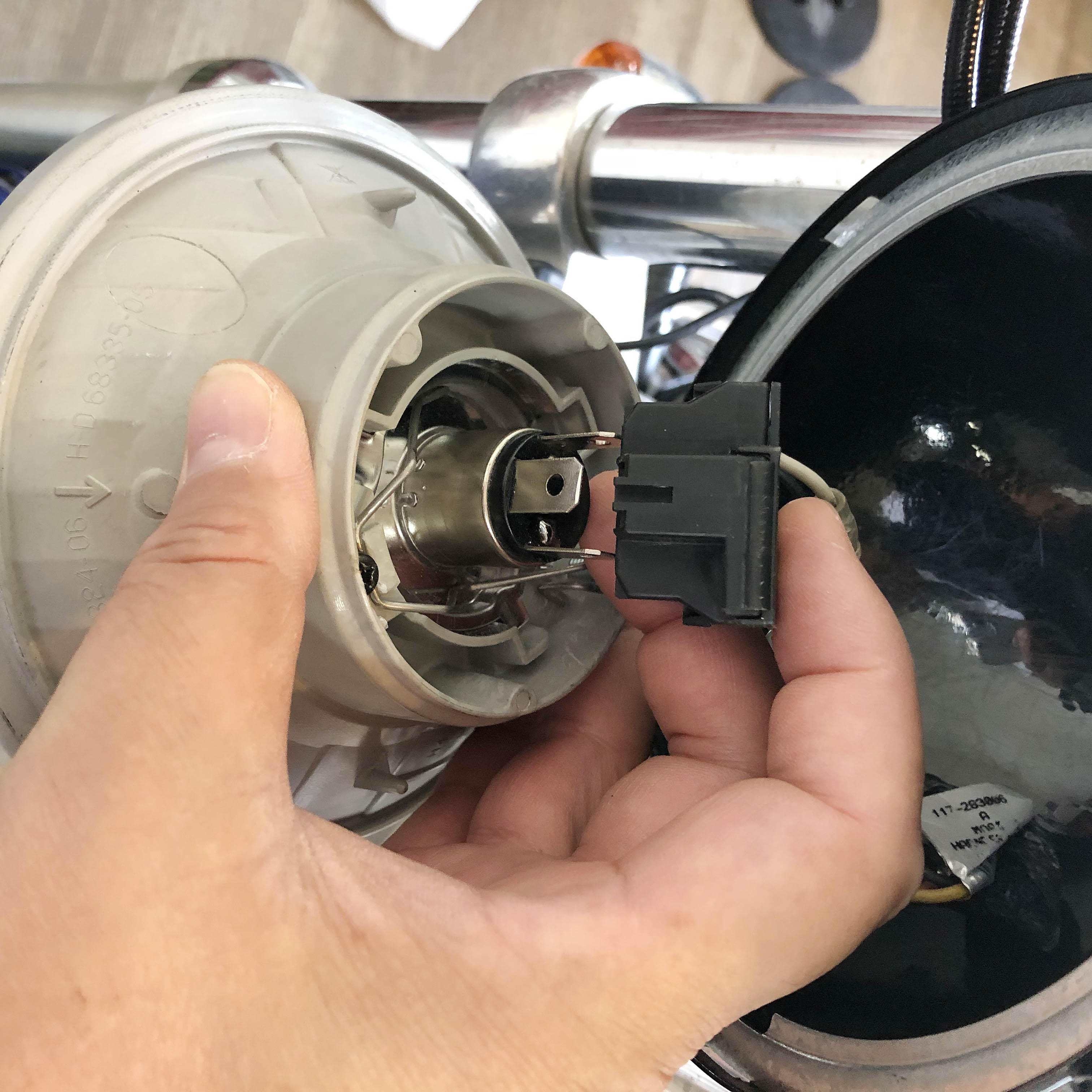 Ledヘッドライト取り付け ハーレー 5 3 4インチ ヘッドライト ハーレーカスタムガイド Ledヘッドライト取り付け ハーレー 5 3 4インチ ヘッドライト ハーレーカスタムガイド