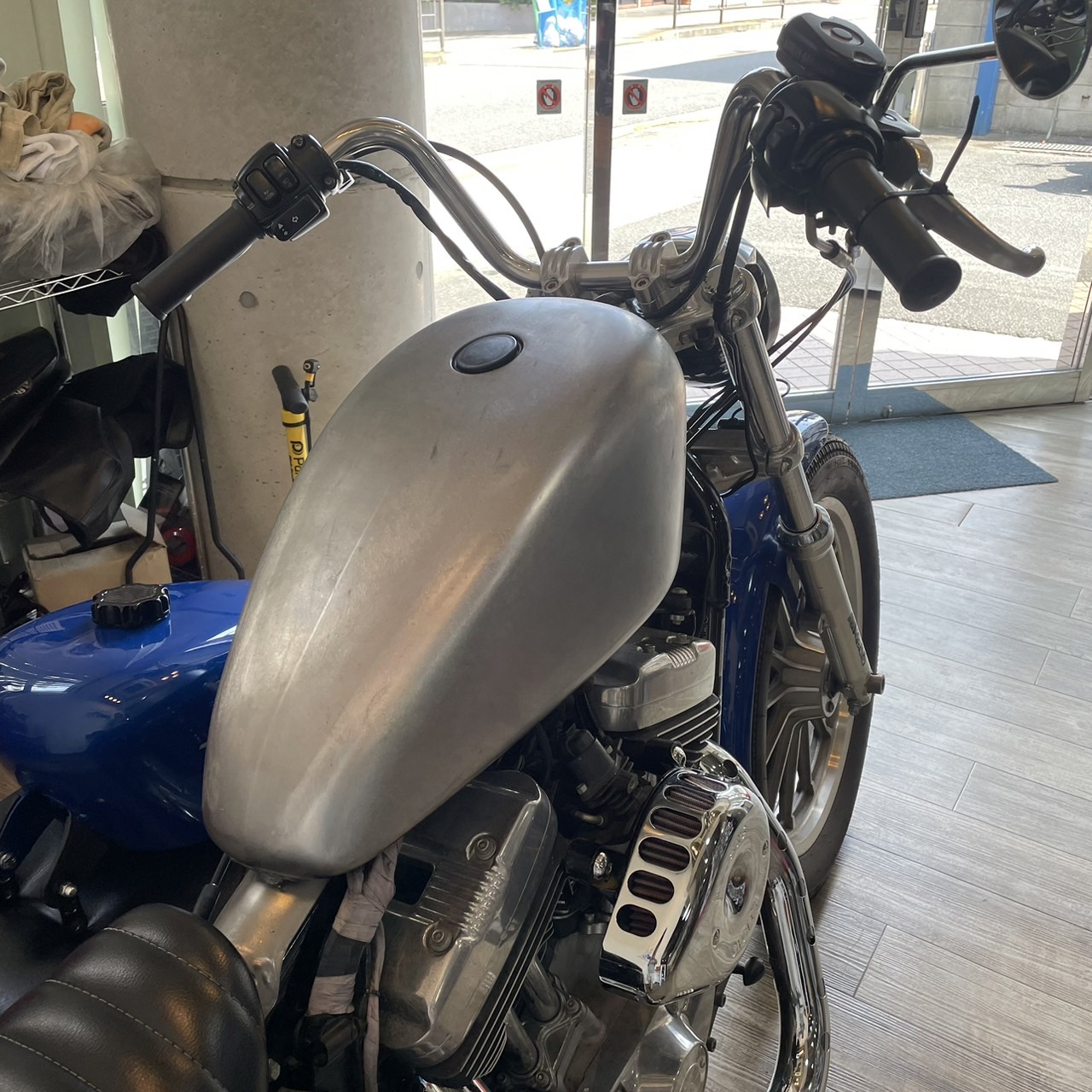 ハーレー/スポーツスターに3.3ガロンタンクを装着してみた(パーツ ハーレー/スポーツスターに3.3ガロンタンクを装着してみた(パーツ